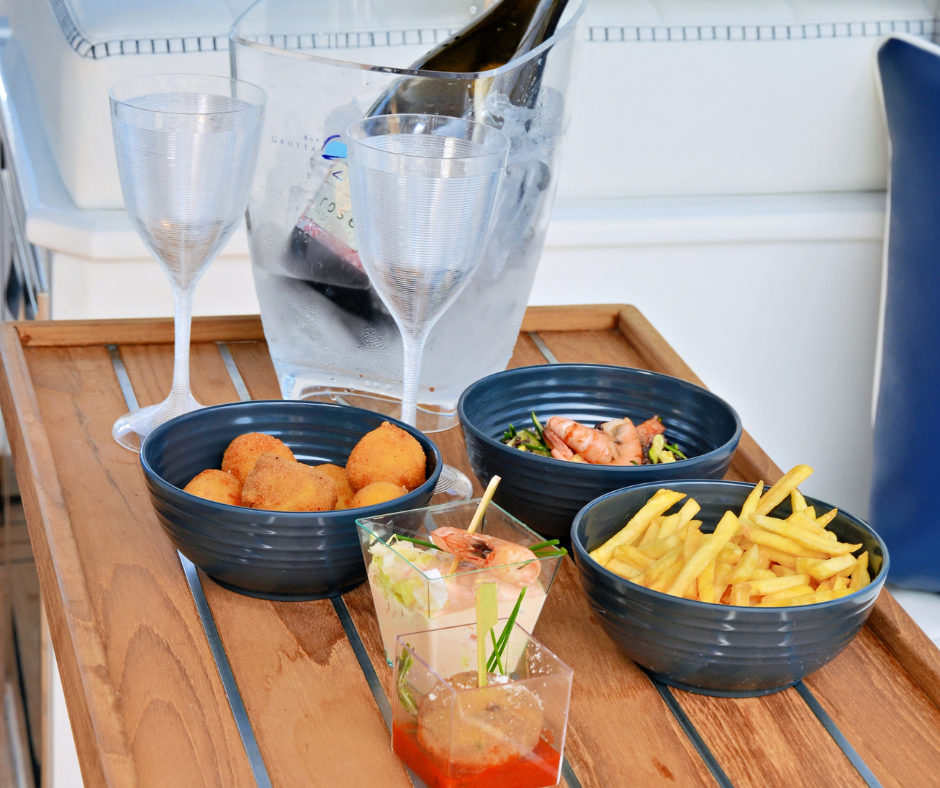 Scopri il lusso senza compromessi di Yacht Catering Service