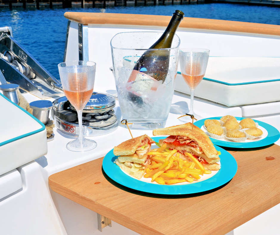 Scopri l’eccellenza dello yacht catering services del Grotta Azzurra Gourmet